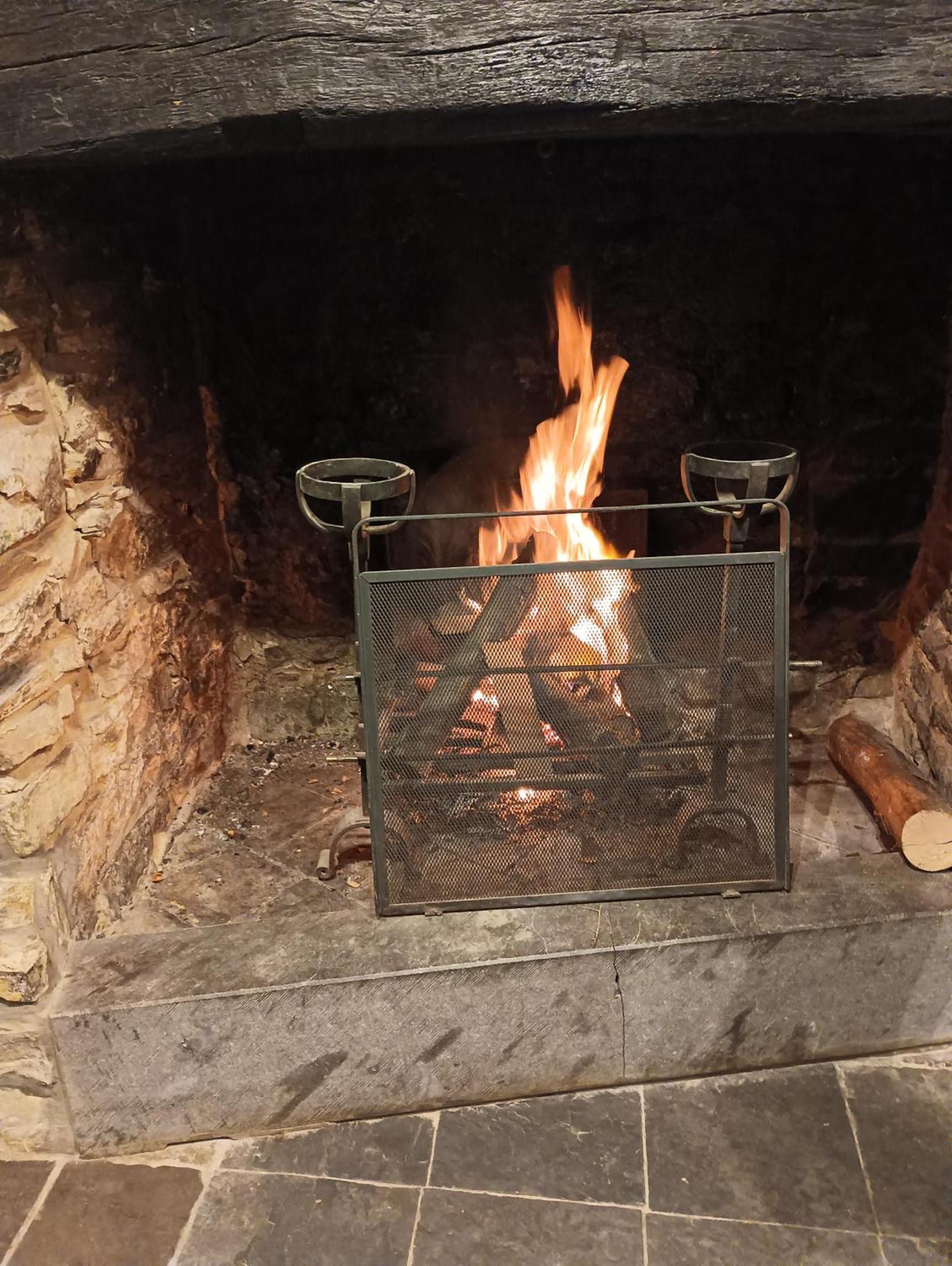 Gite Ardennes Au Coin Du Feu Jacuzzi Sauna Et Nature Jalhay Exterior foto